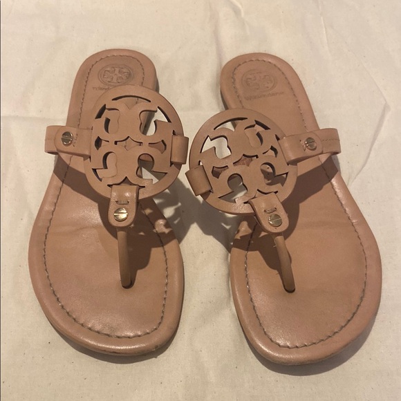 Tory Burch Women's Miller Sandals Light Makeup Leather Size 8.5 - Picture 1 of 8